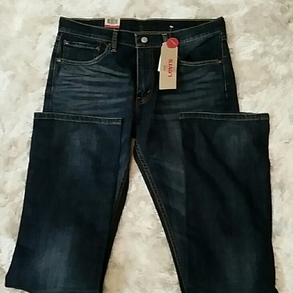 Levis 527 boot cut jeans. NEW